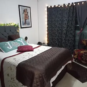 Mundo House Bed & Breakfast